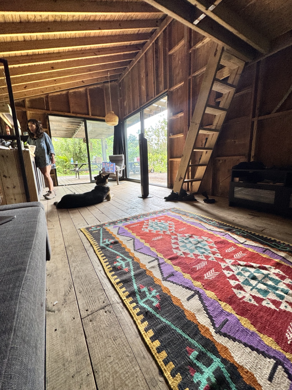 Interior de madera de la casa
